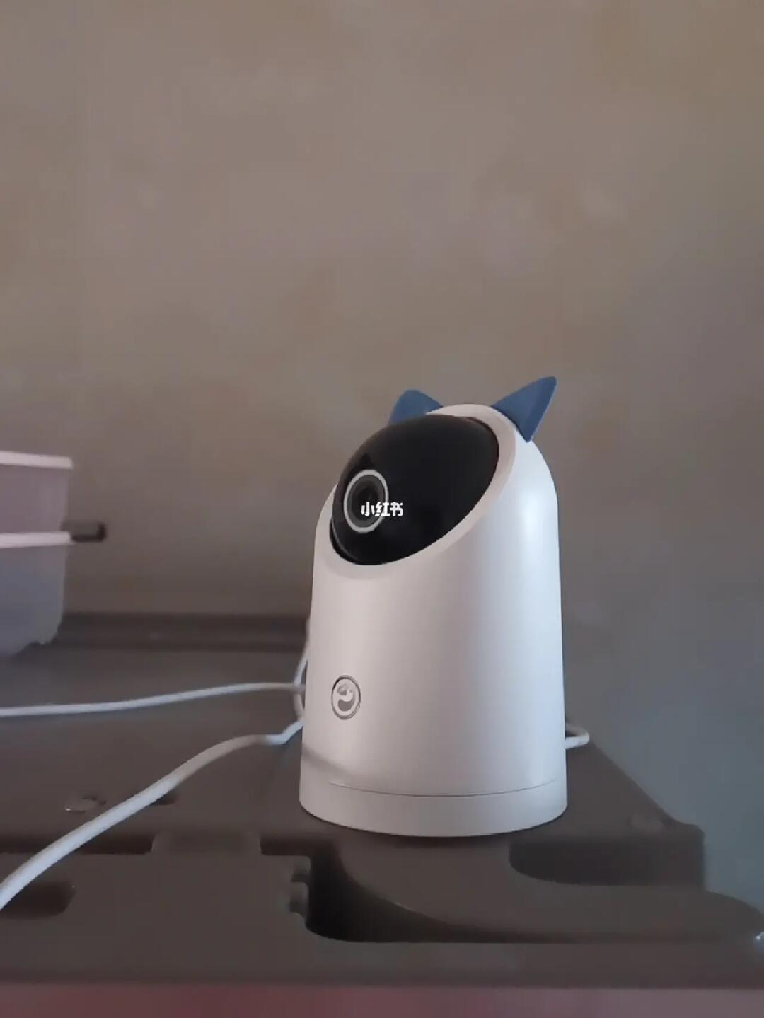 素净之美 一款白色家用摄像头的静物摄影解析